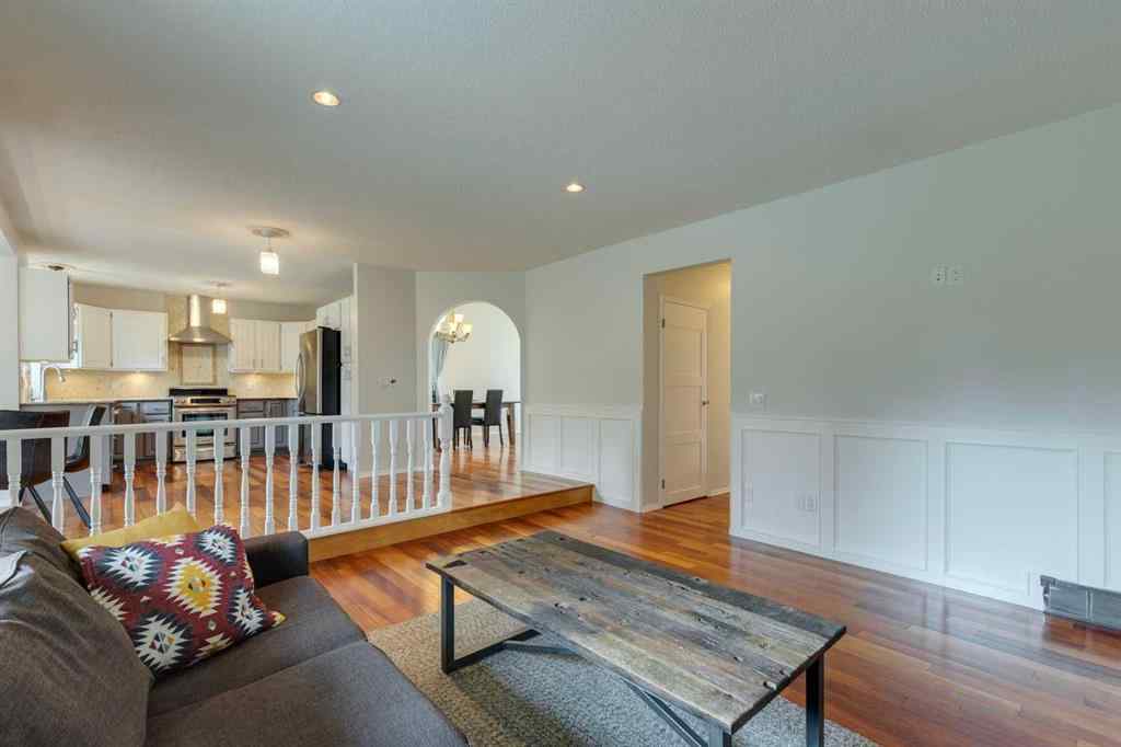 MLS® A2261673 - 2208 Sirocco Drive SW in Signal Hill Calgary, Residential