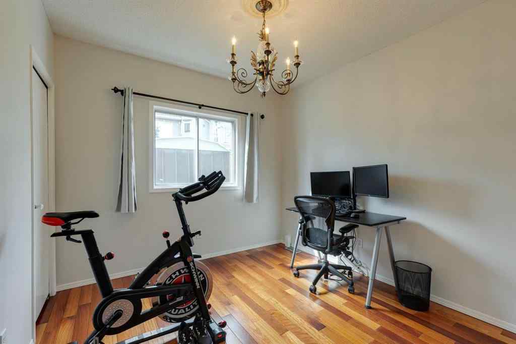 MLS® A2261673 - 2208 Sirocco Drive SW in Signal Hill Calgary, Residential