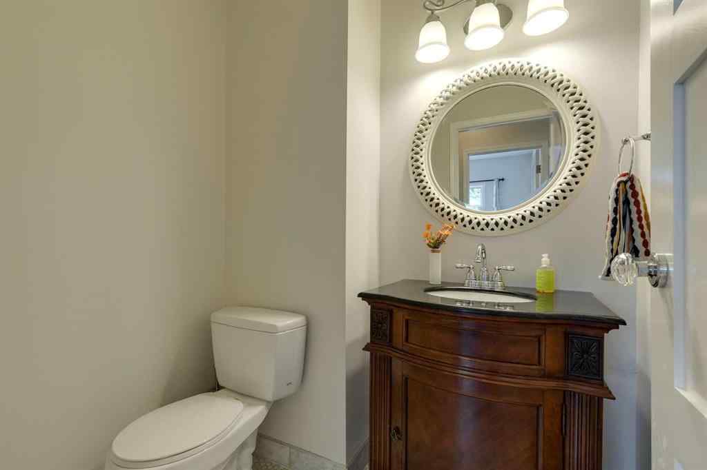 MLS® A2261673 - 2208 Sirocco Drive SW in Signal Hill Calgary, Residential