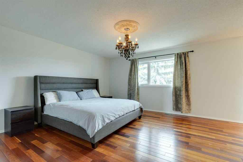 MLS® A2261673 - 2208 Sirocco Drive SW in Signal Hill Calgary, Residential