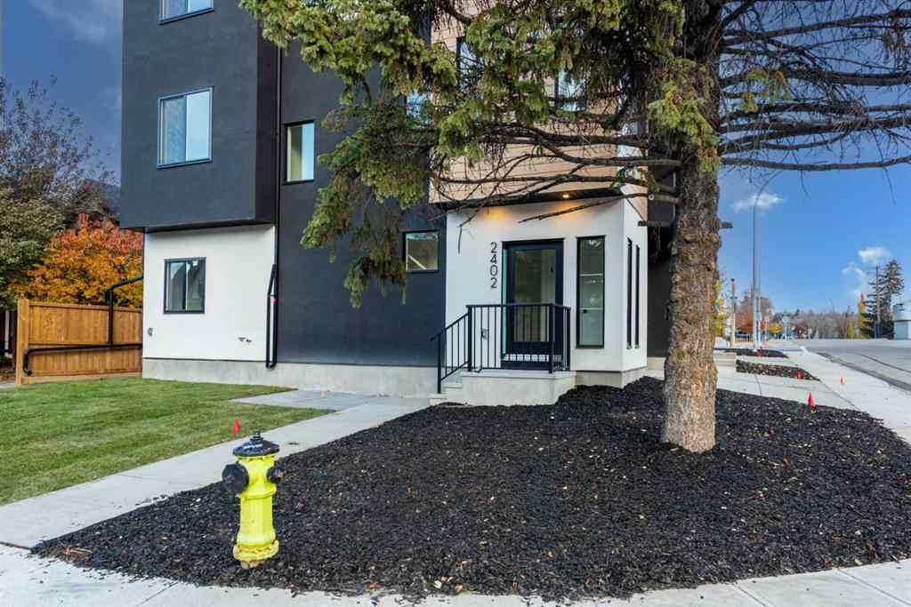 MLS® A2261674 - 2402 Westmount Road NW in West Hillhurst Calgary, Residential