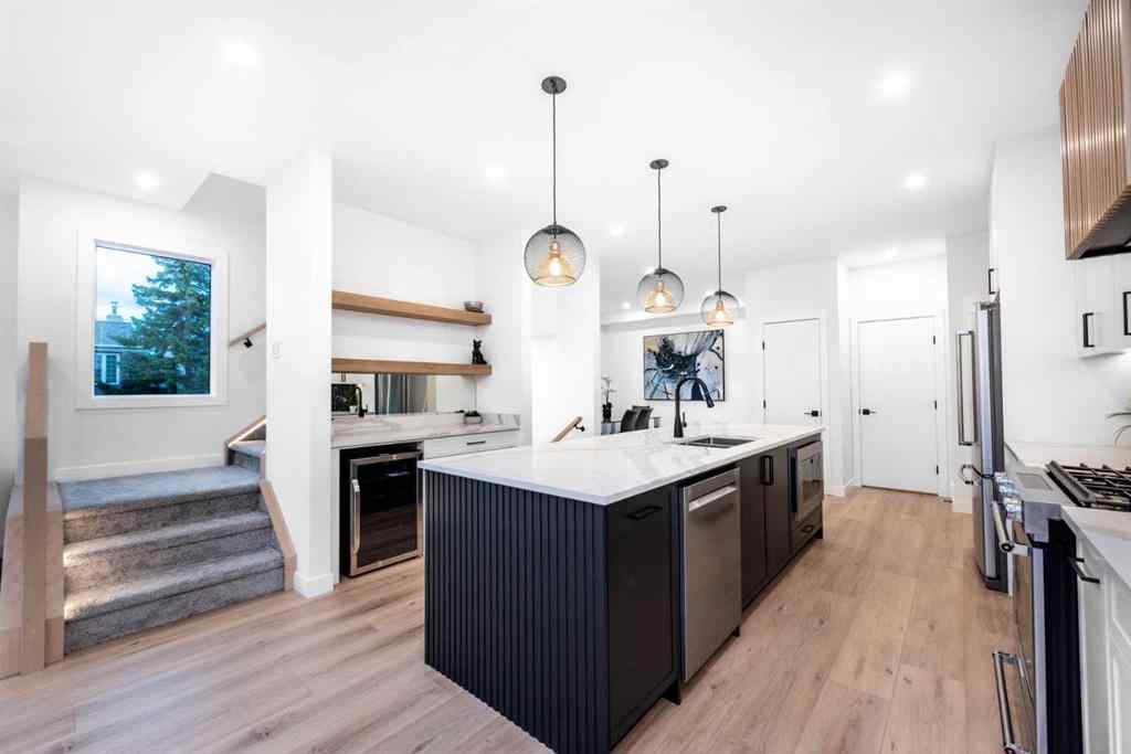 MLS® A2261674 - 2402 Westmount Road NW in West Hillhurst Calgary, Residential