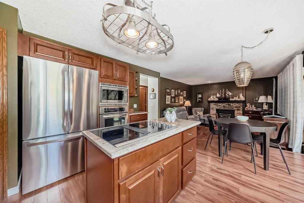 MLS® A2261675 - 164 Woodfield Road SW in Woodbine Calgary, Residential