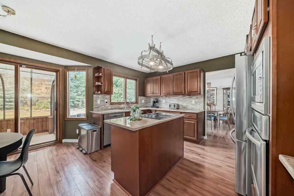 MLS® A2261675 - 164 Woodfield Road SW in Woodbine Calgary, Residential