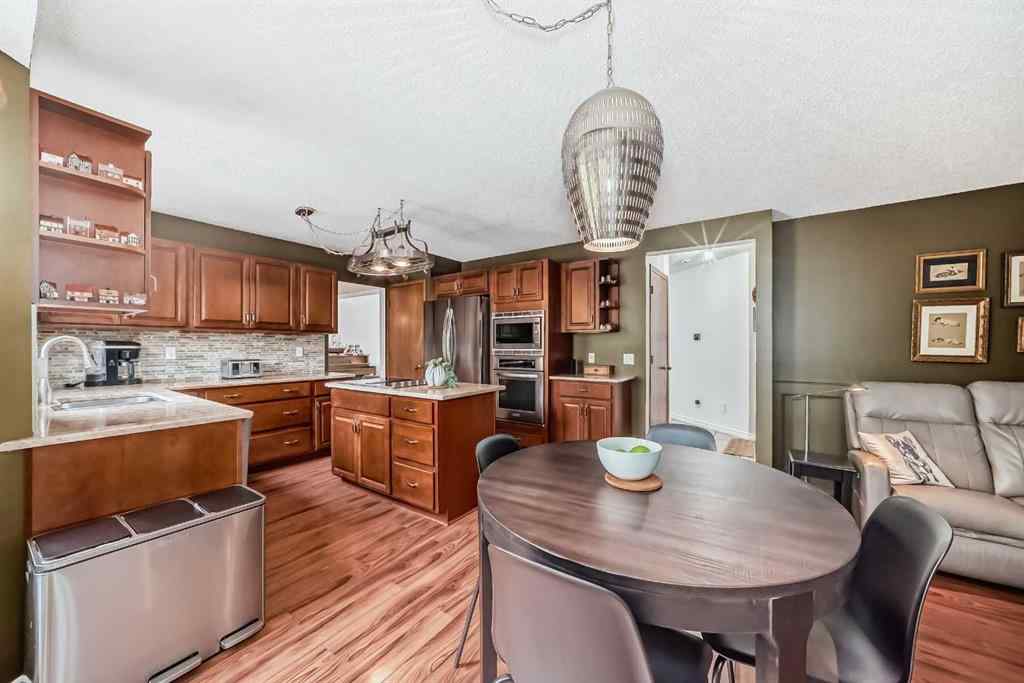 MLS® A2261675 - 164 Woodfield Road SW in Woodbine Calgary, Residential