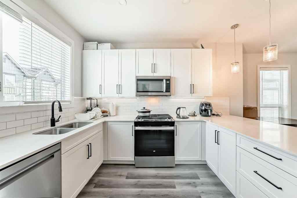 MLS® A2261676 - 30 Evanscrest Park NW in Evanston Calgary, Residential