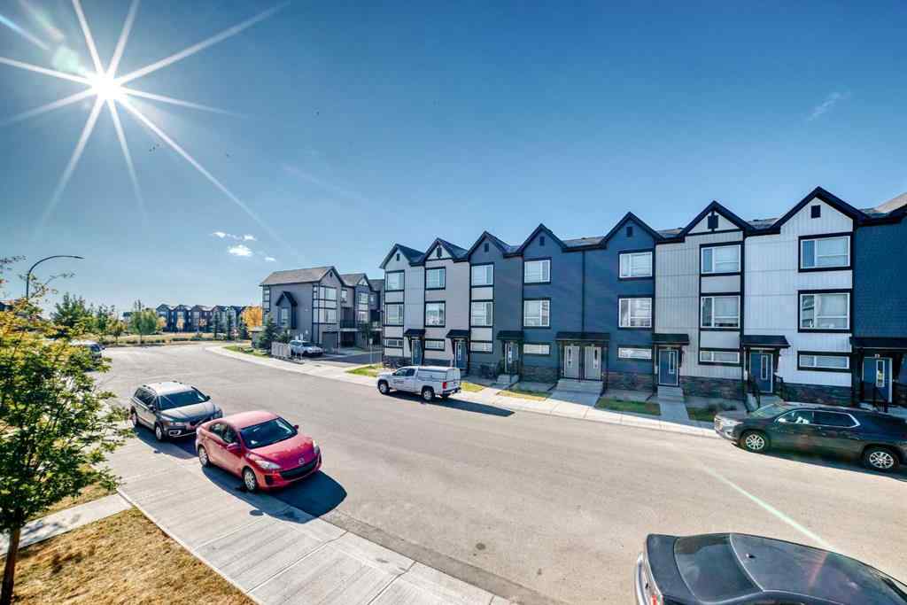 MLS® A2261676 - 30 Evanscrest Park NW in Evanston Calgary, Residential