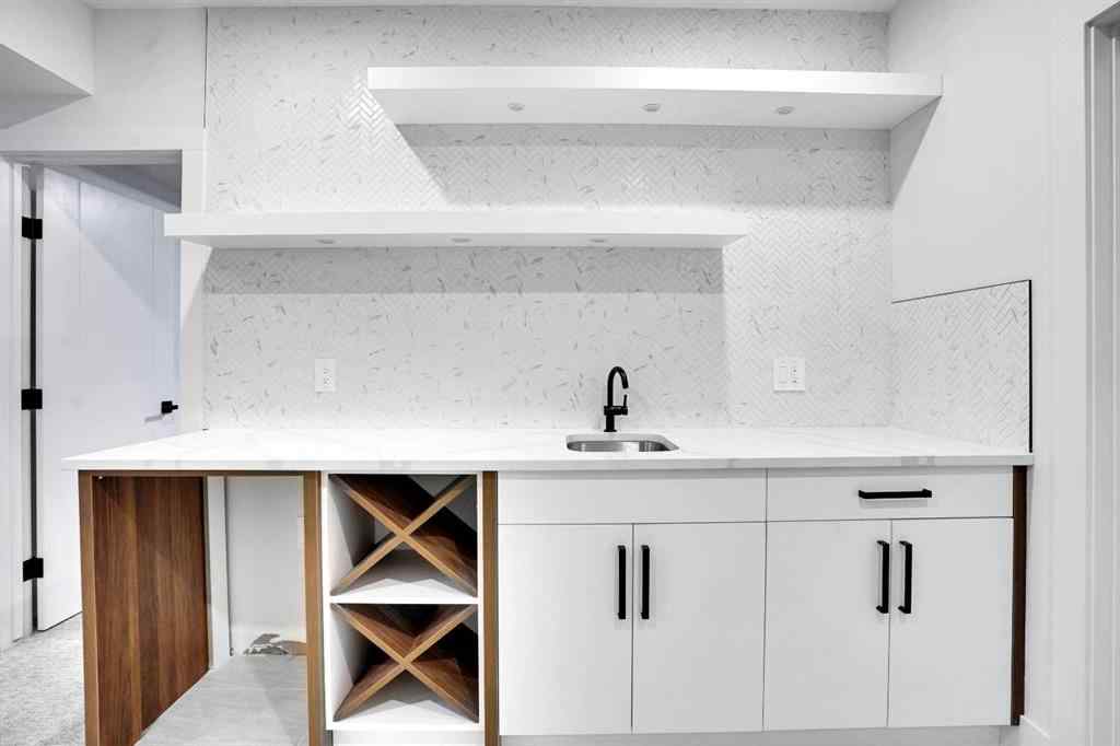 MLS® A2261678 - 179 Kinniburgh Loop   in Kinniburgh South Chestermere, Residential