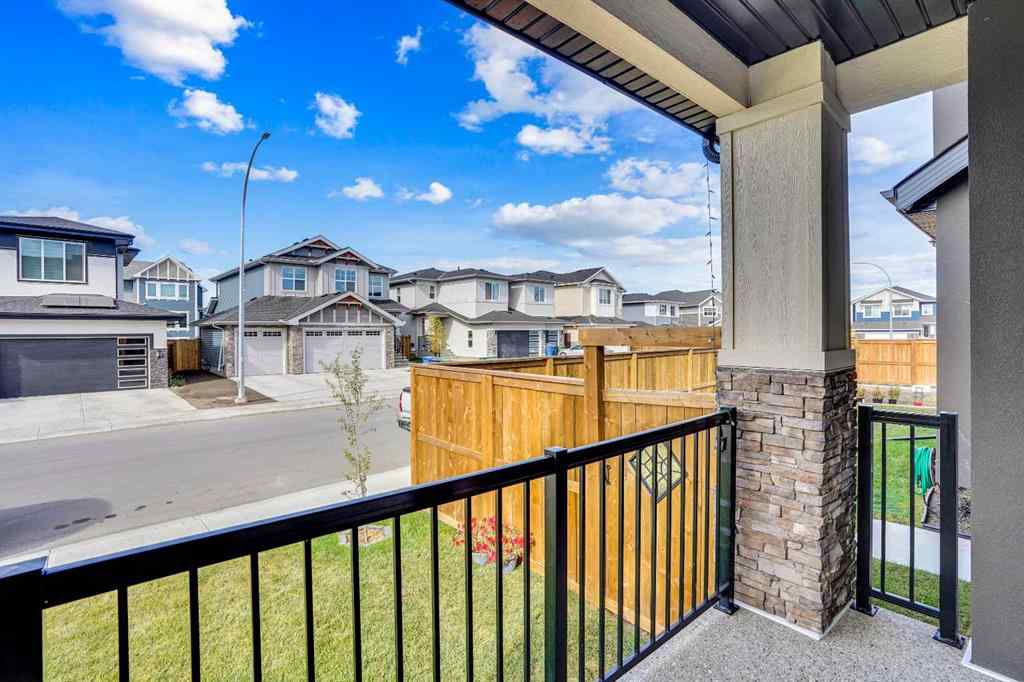 MLS® A2261678 - 179 Kinniburgh Loop   in Kinniburgh South Chestermere, Residential