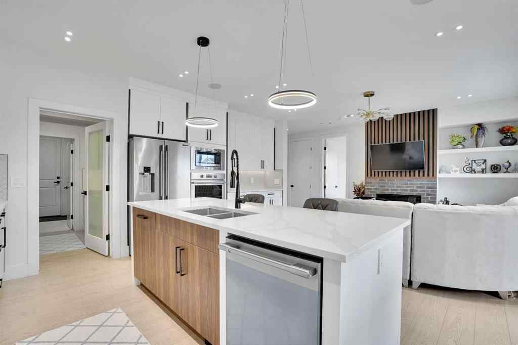 MLS® A2261678 - 179 Kinniburgh Loop   in Kinniburgh South Chestermere, Residential