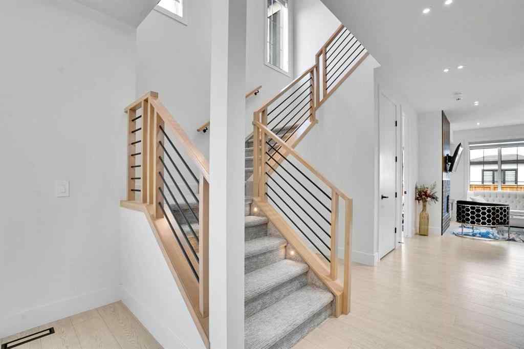 MLS® A2261678 - 179 Kinniburgh Loop   in Kinniburgh South Chestermere, Residential