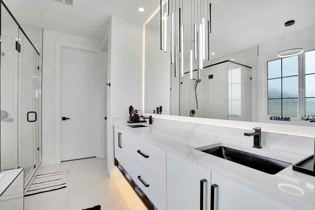 MLS® A2261678 - 179 Kinniburgh Loop   in Kinniburgh South Chestermere, Residential