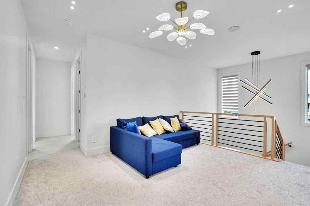 MLS® A2261678 - 179 Kinniburgh Loop   in Kinniburgh South Chestermere, Residential