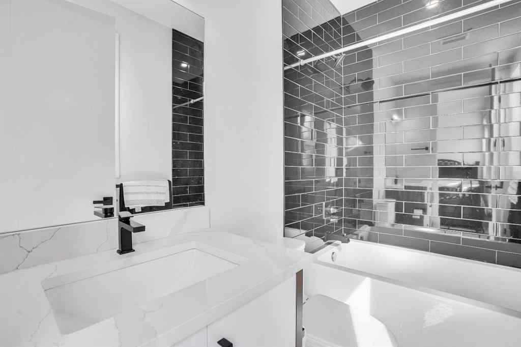 MLS® A2261678 - 179 Kinniburgh Loop   in Kinniburgh South Chestermere, Residential