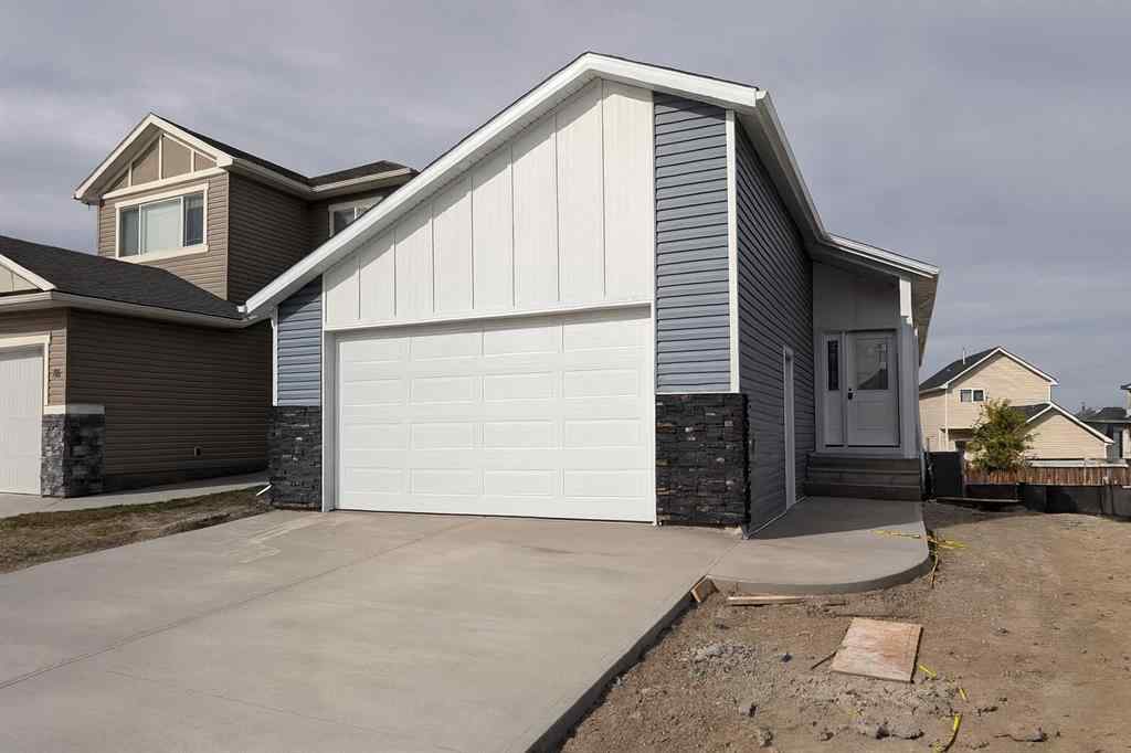 MLS® A2261685 - 62 Sunwood Crescent SW in SW Southridge Medicine Hat, Residential