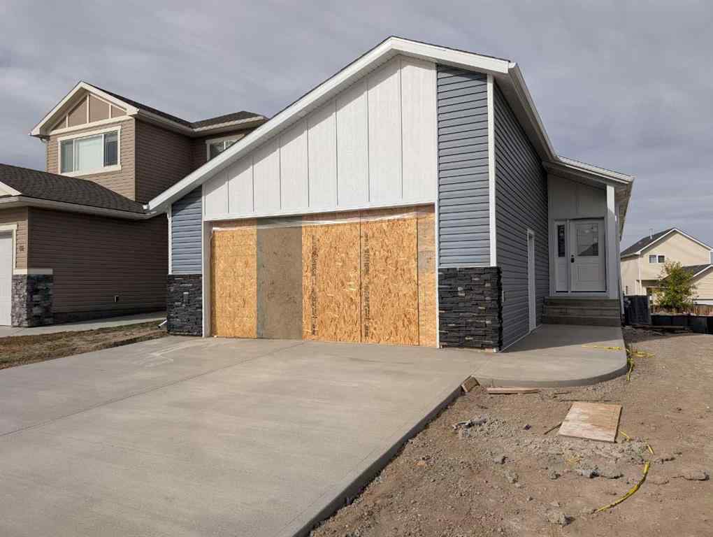 MLS® A2261685 - 62 Sunwood Crescent SW in SW Southridge Medicine Hat, Residential