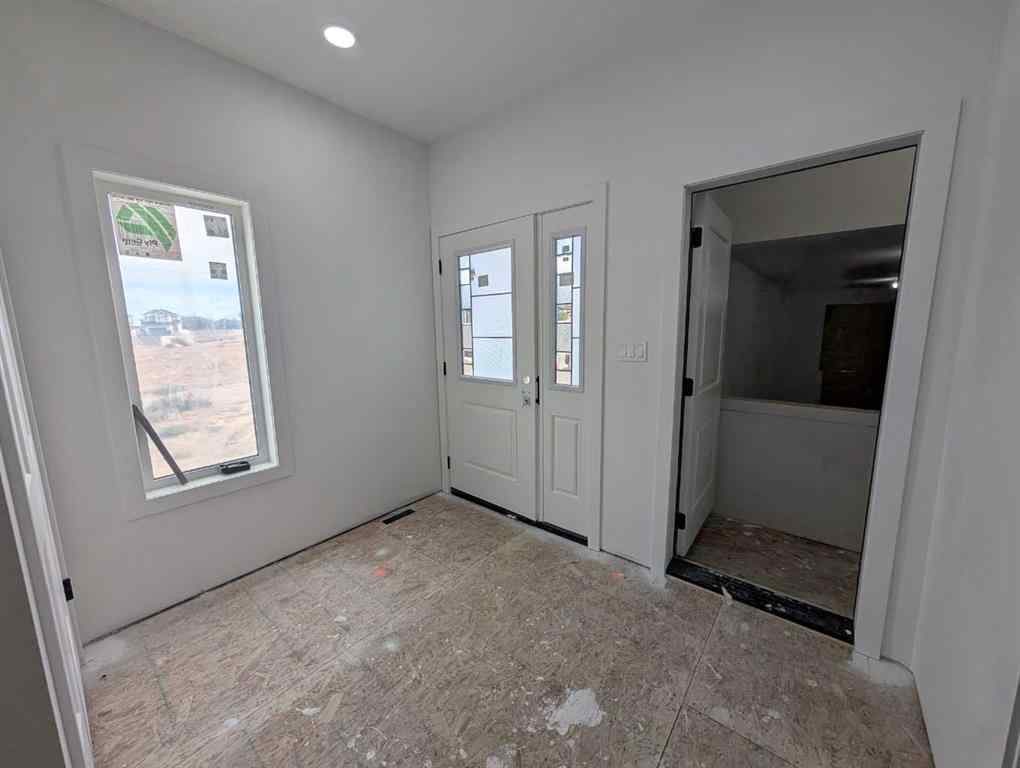 MLS® A2261685 - 62 Sunwood Crescent SW in SW Southridge Medicine Hat, Residential