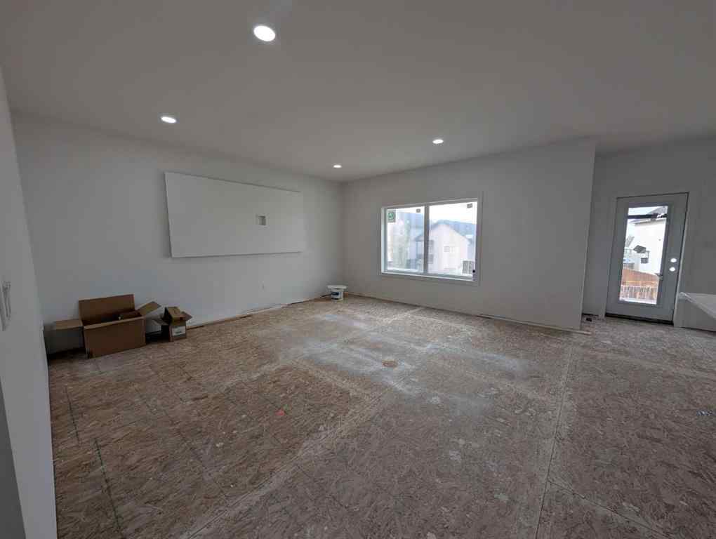 MLS® A2261685 - 62 Sunwood Crescent SW in SW Southridge Medicine Hat, Residential