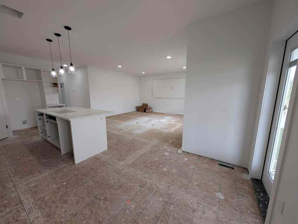 MLS® A2261685 - 62 Sunwood Crescent SW in SW Southridge Medicine Hat, Residential