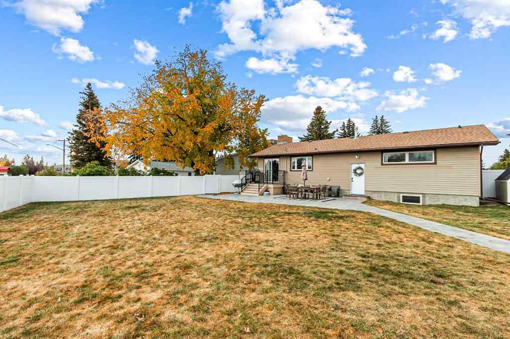 MLS® A2261692 - 6 Mt View Close  in NONE Olds, Residential