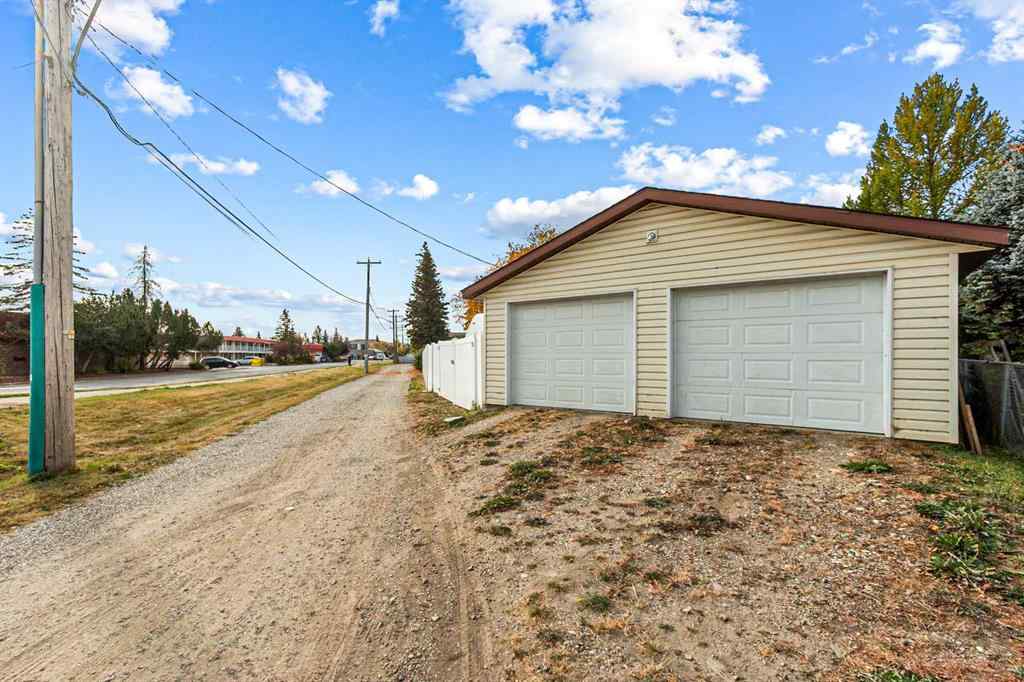 MLS® A2261692 - 6 Mt View Close  in NONE Olds, Residential