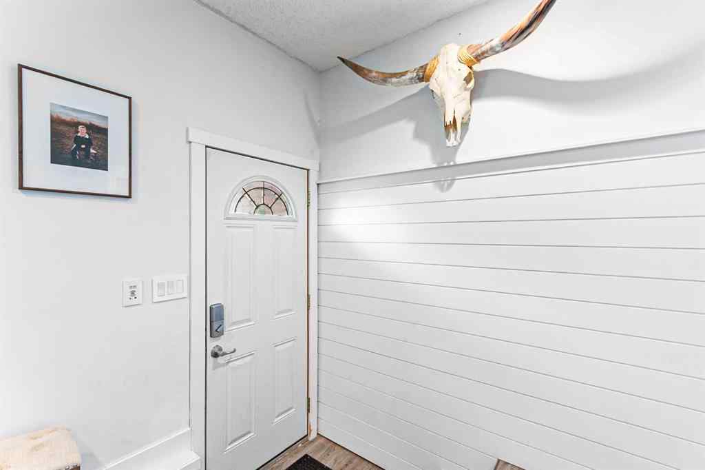 MLS® A2261692 - 6 Mt View Close  in NONE Olds, Residential