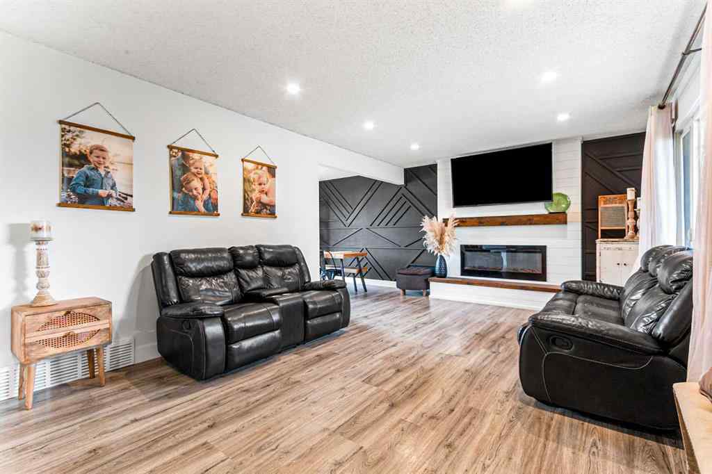MLS® A2261692 - 6 Mt View Close  in NONE Olds, Residential