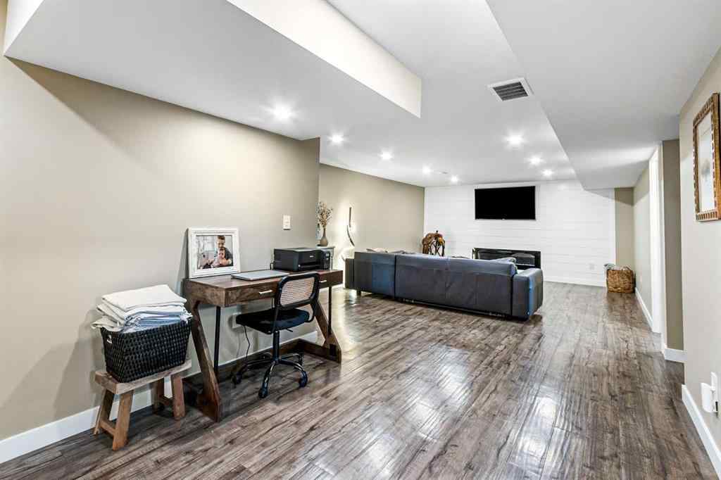 MLS® A2261692 - 6 Mt View Close  in NONE Olds, Residential