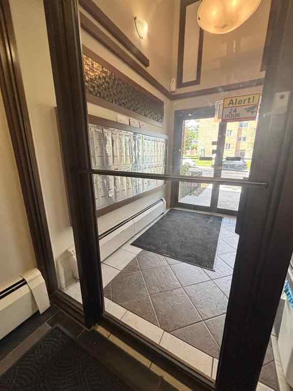 MLS® A2261694 - Unit #207 501 57 Avenue SW in Windsor Park Calgary, Residential