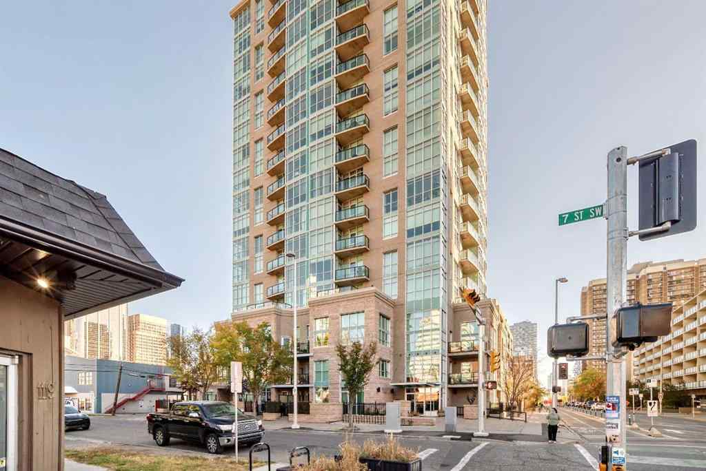 MLS® A2261699 - Unit #705 788 12 Avenue SW in Beltline Calgary, Residential