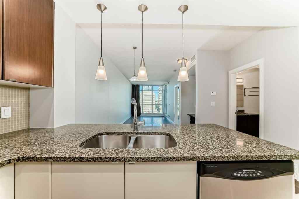 MLS® A2261699 - Unit #705 788 12 Avenue SW in Beltline Calgary, Residential