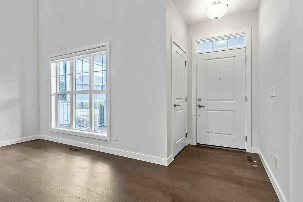 MLS® A2261700 - 54 Drake Landing Square  in Drake Landing Okotoks, Residential