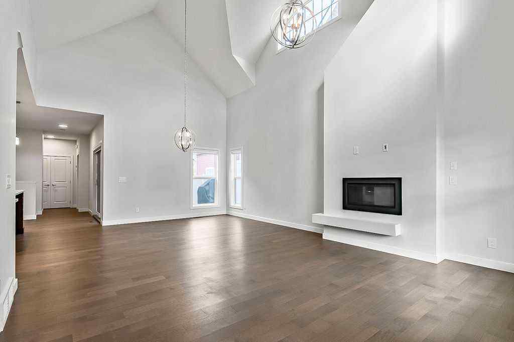 MLS® A2261700 - 54 Drake Landing Square  in Drake Landing Okotoks, Residential