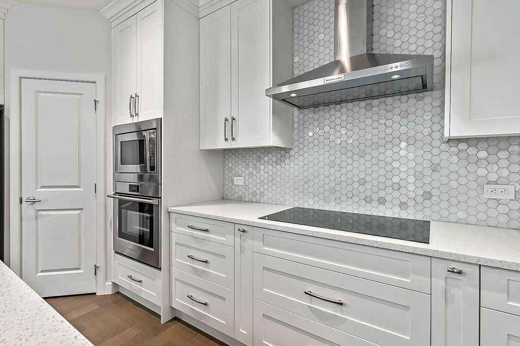 MLS® A2261700 - 54 Drake Landing Square  in Drake Landing Okotoks, Residential