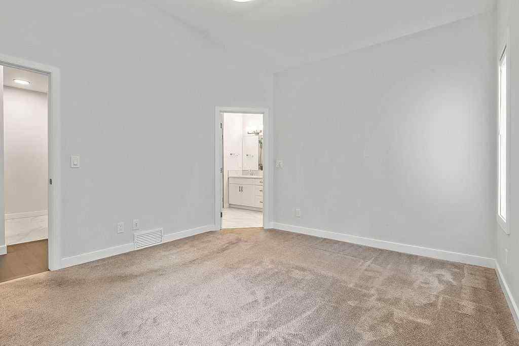 MLS® A2261700 - 54 Drake Landing Square  in Drake Landing Okotoks, Residential