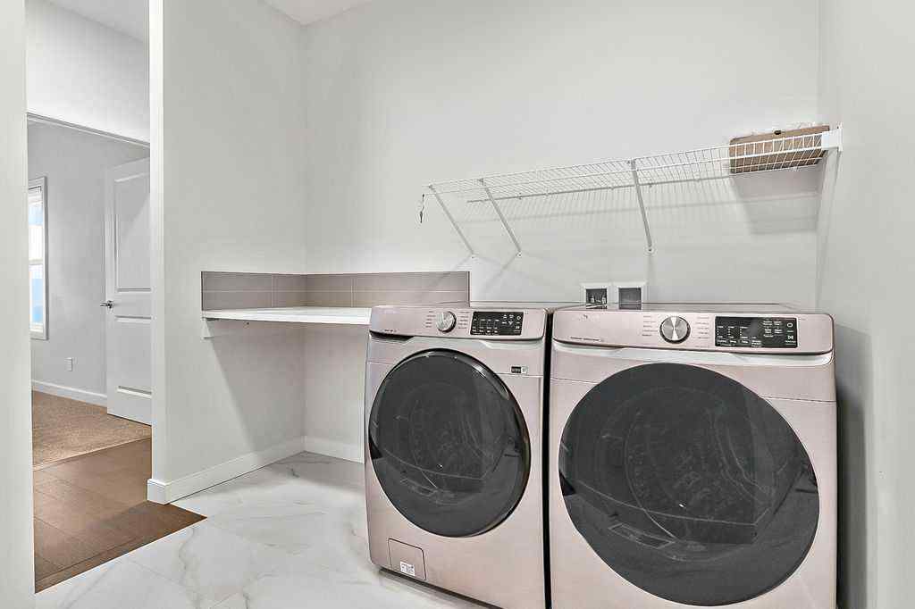 MLS® A2261700 - 54 Drake Landing Square  in Drake Landing Okotoks, Residential