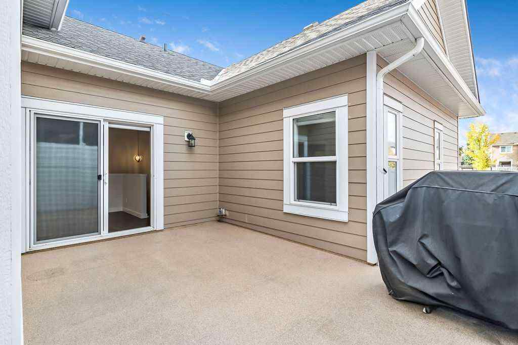 MLS® A2261700 - 54 Drake Landing Square  in Drake Landing Okotoks, Residential