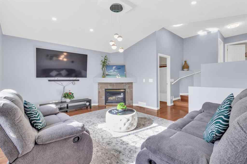 MLS® A2261705 - 187 Citadel Meadow Grove NW in Citadel Calgary, Residential