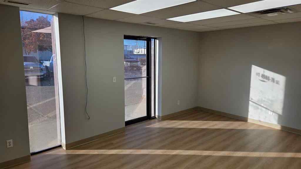 MLS® A2261718 - Unit #1 4980 76 Street  in Northlands Industrial Park Red Deer, Commercial