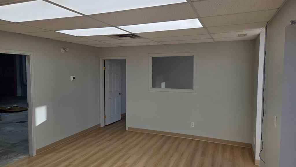 MLS® A2261718 - Unit #1 4980 76 Street  in Northlands Industrial Park Red Deer, Commercial