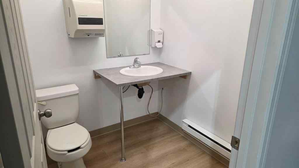 MLS® A2261718 - Unit #1 4980 76 Street  in Northlands Industrial Park Red Deer, Commercial