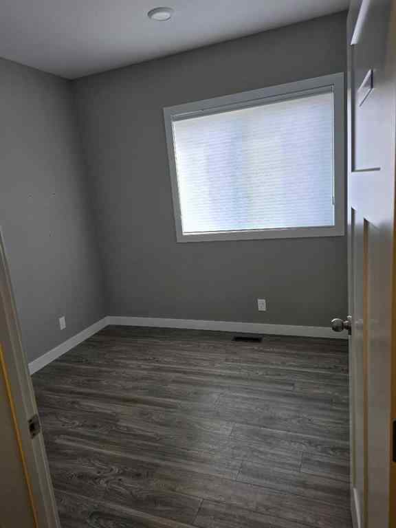 MLS® A2261720 - Unit #201 110 Pelican Place  in Pierview Sylvan Lake, Commercial