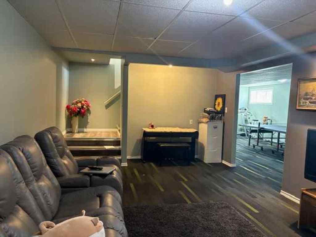 MLS® A2261725 - 5015 45 Street  in Hardisty Hardisty, Residential