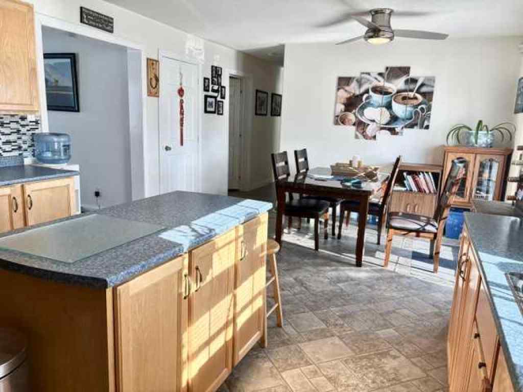 MLS® A2261725 - 5015 45 Street  in Hardisty Hardisty, Residential