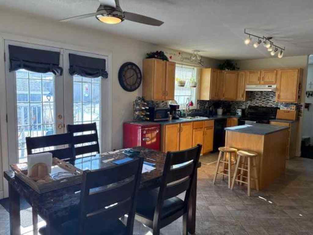 MLS® A2261725 - 5015 45 Street  in Hardisty Hardisty, Residential