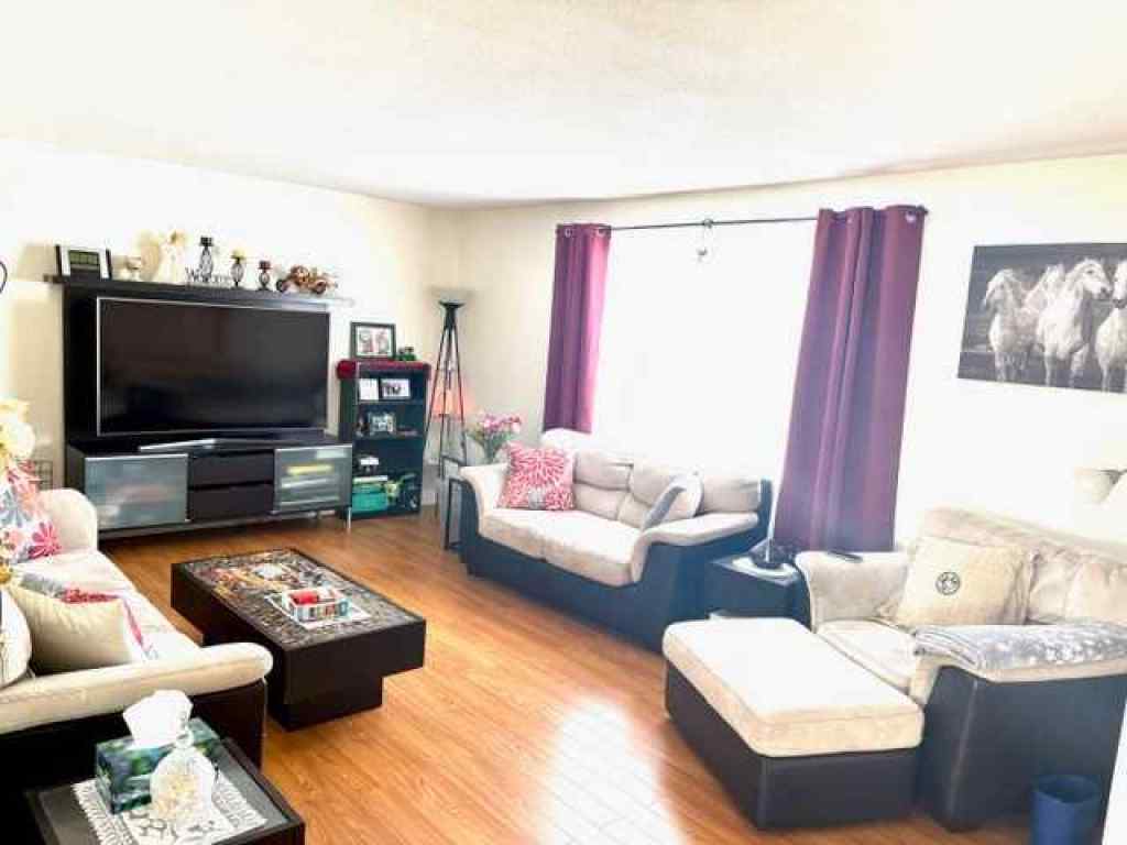 MLS® A2261725 - 5015 45 Street  in Hardisty Hardisty, Residential