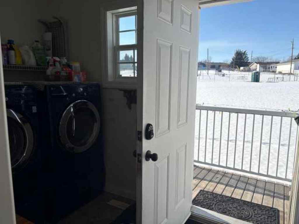 MLS® A2261725 - 5015 45 Street  in Hardisty Hardisty, Residential