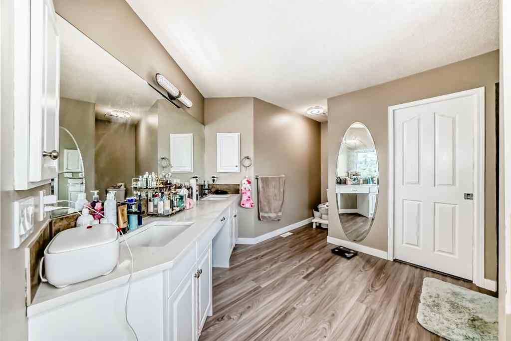 MLS® A2261734 - 55 Edgeridge Circle NW in Edgemont Calgary, Residential