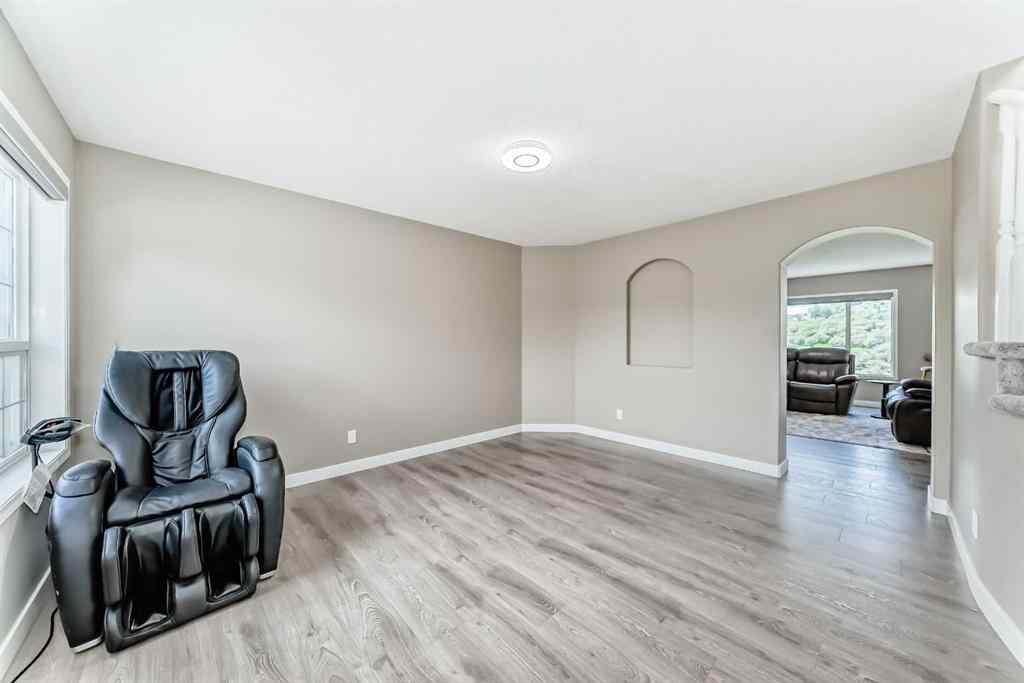 MLS® A2261734 - 55 Edgeridge Circle NW in Edgemont Calgary, Residential