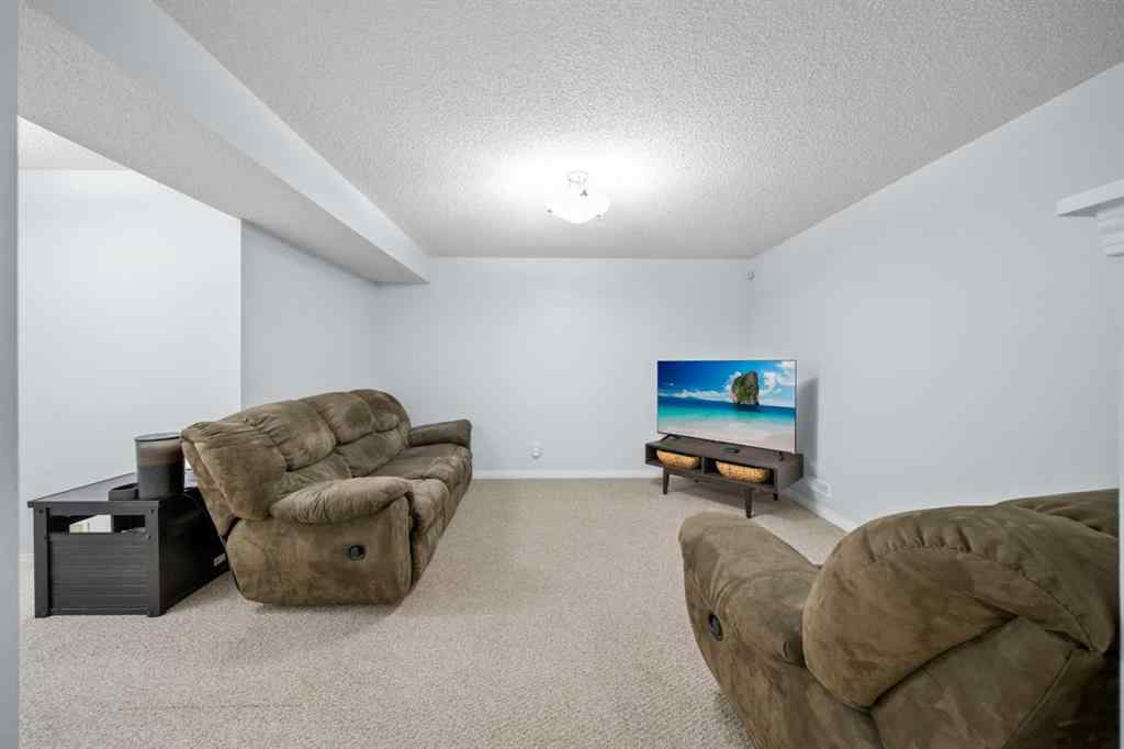 MLS® A2261738 - 1218 Kings Heights Way SE in Kings Heights Airdrie, Residential